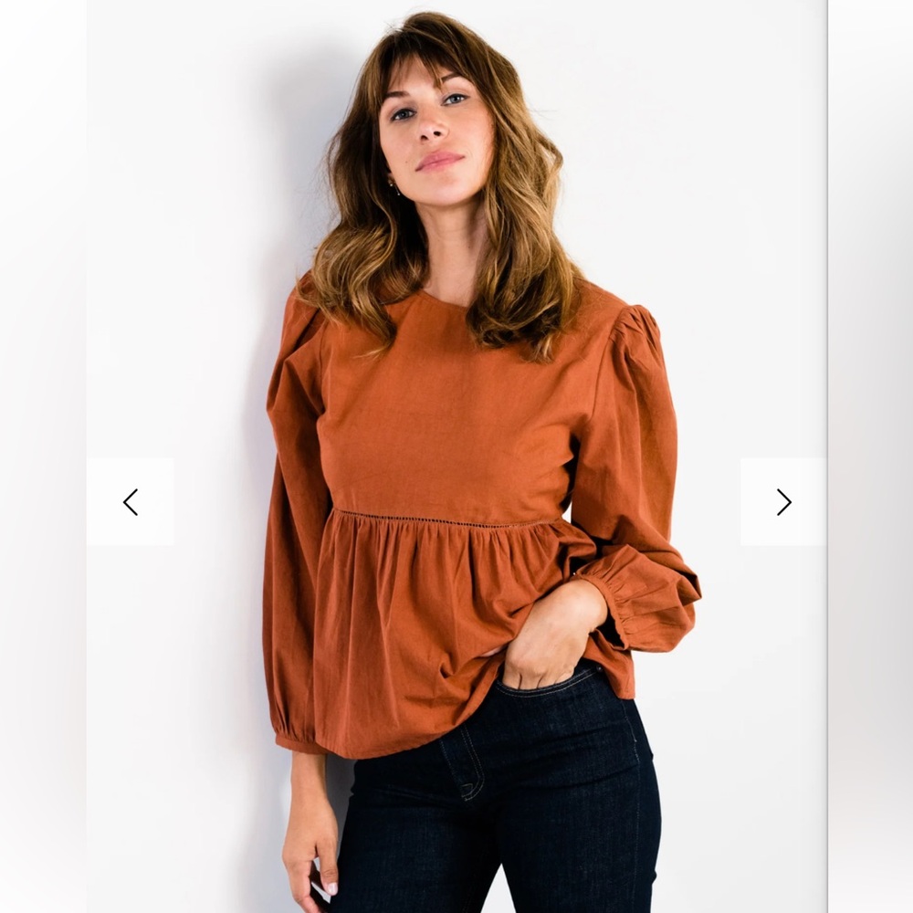 ABLE Lauren Babydoll Top in Mocha Bisque//Large
New with Tags!